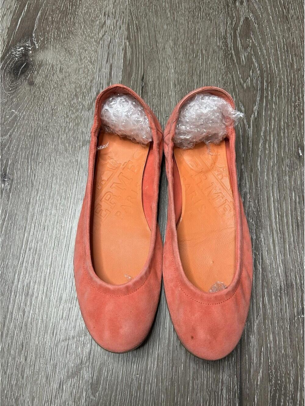 Hermes Ballet Flat Pumps Coral Suede Women's Size EU36. US 5.5 Authentic